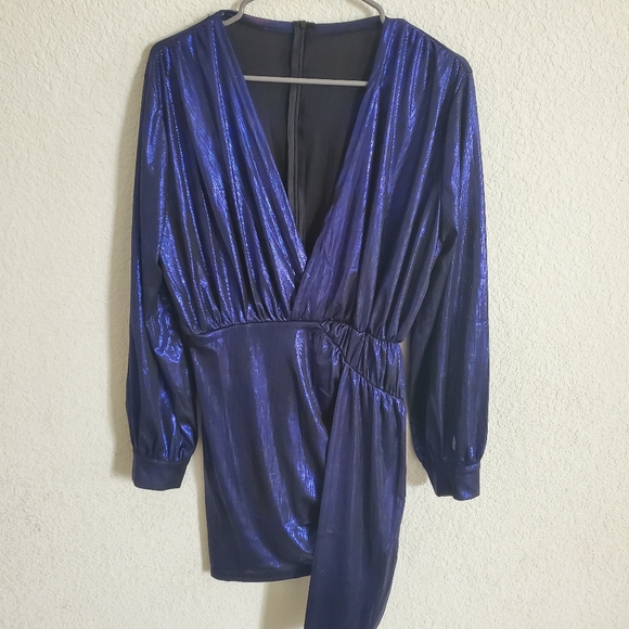 Deep v neck metalic glitter ruched long sleeve - Picture 1 of 2